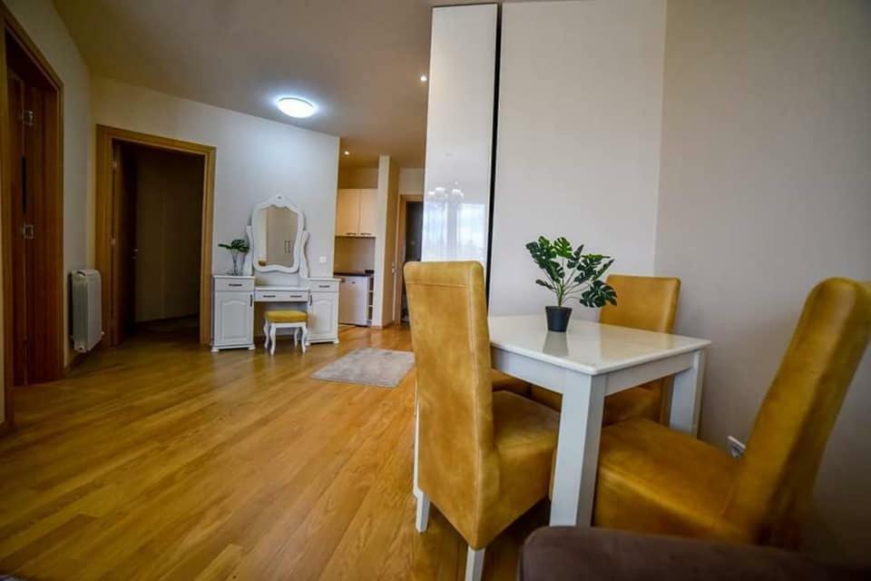 Klub Satelit Zlatibor Bed & Breakfast エクステリア 写真